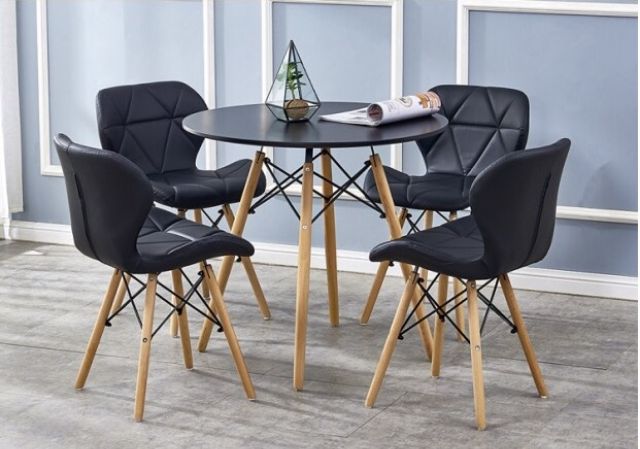 GHẾ TAM GIÁC ĐỦ MÀU