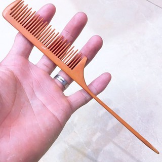 Lược đánh rối làm bằng gỗ chuôi nhọn