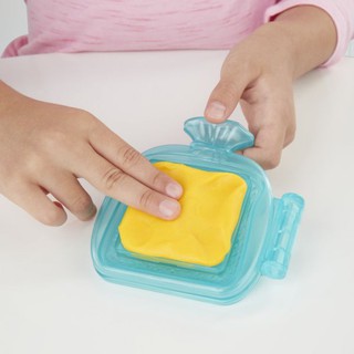Bột nặn Playdoh Máy làm bánh sanwich E7623
