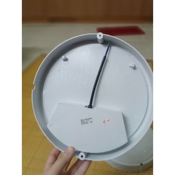 Đèn ốp trần led chống ẩm 20w ánh sáng trắng chuyên dùng cho phòng vệ sinh nhà tắm nhưng nơi ẩm có hơi nước
