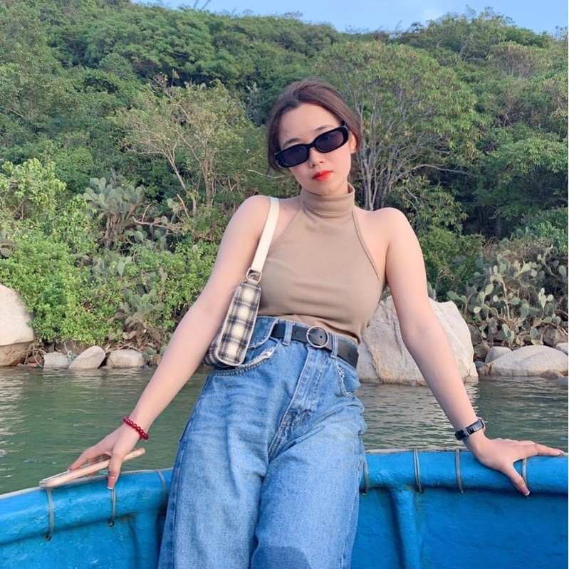 ÁO CROP GÂN CỔ YẾM ( có Feedback cuối )