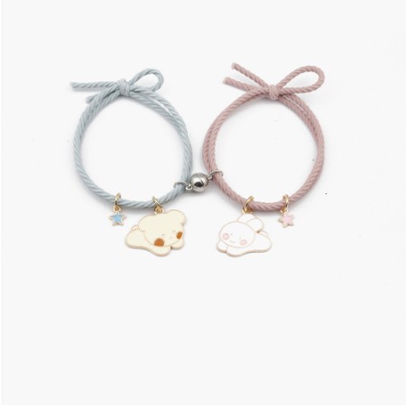 A pair of cartoon astronaut magnet bracelets to choose from (sold separately) | BigBuy360 - bigbuy360.vn