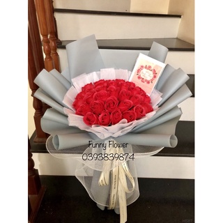 Bó hoa sáp 30 bông tặng thiệp lịch sự .