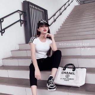 Bộ nữ thể thao phối sọc