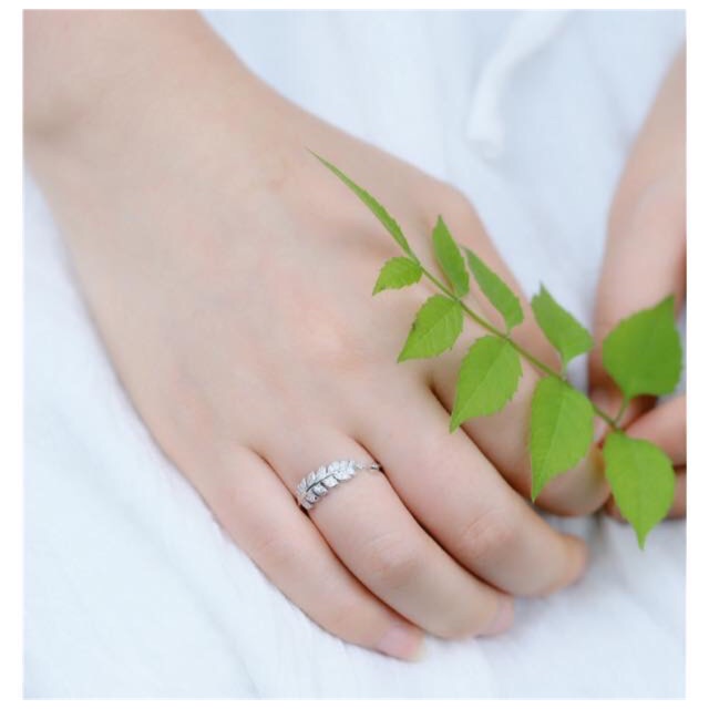Nhẫn bạc lá