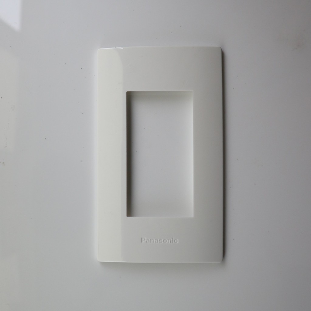 Mặt cho 3 thiết bị Panasonic Halumi