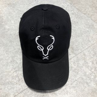 Mũ lưỡi trai thêu logo