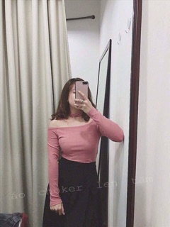 Combo gồm 2 Áo chocker len tăm