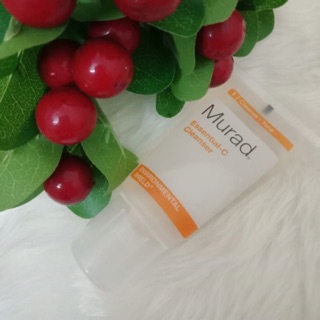 Sữa rửa mặt sáng da murad esential c cleanser 45ml
