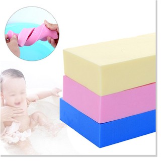 miếng xốp tắm cho cho em bé siêu mềm mại