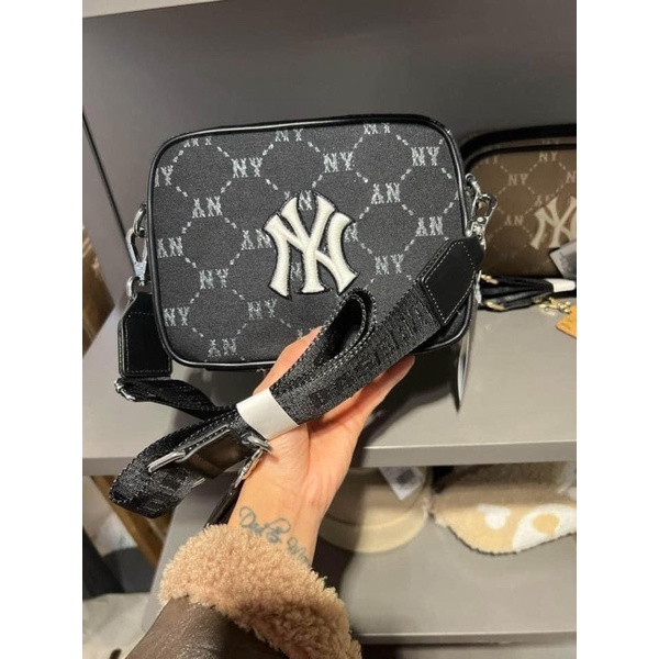 Túi monogram MLB bản mới nhất