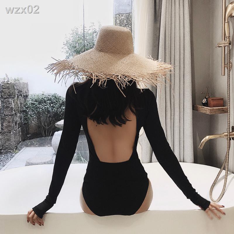 2020 new sexy bảo thủ áo tắm một mảnh màu đen nữ dài tay hở lưng che bụng đồ bơi ngực size mỏng Hot Spring | BigBuy360 - bigbuy360.vn