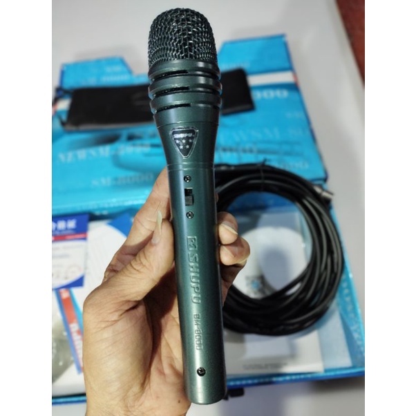 Micro Có Dây Shupu SM-8000 Hát Nhẹ Tiếng Trong, Thân Mic Bằng Kim Loại Không Rỉ Sét, Khả Năng Giảm Hú Tốt.