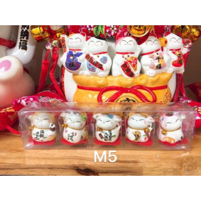 Set 5 mèo thần tài thảm đỏ Ngũ phúc lâm môn