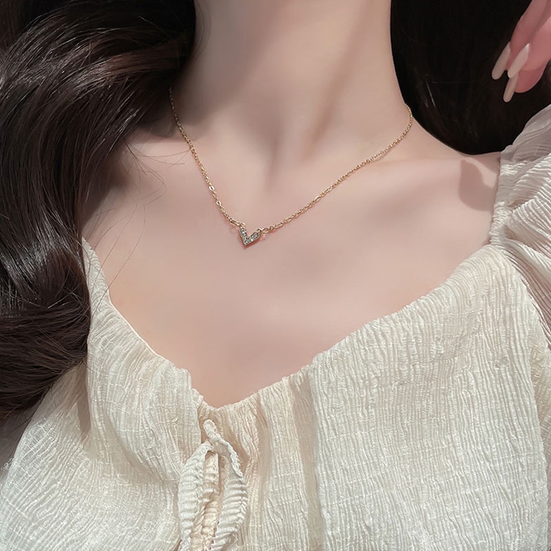 Vòng cổ Hình Bướm Màu Vàng Thời Trang Hàn Quốc