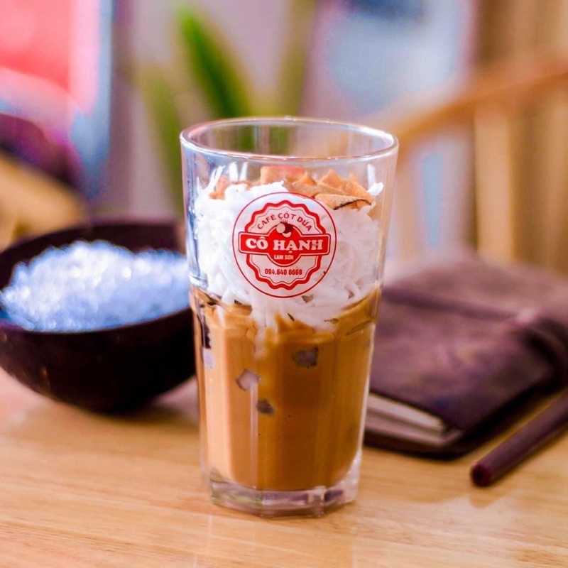 Cafe cốt dừa cô Hạnh Hải Phòng