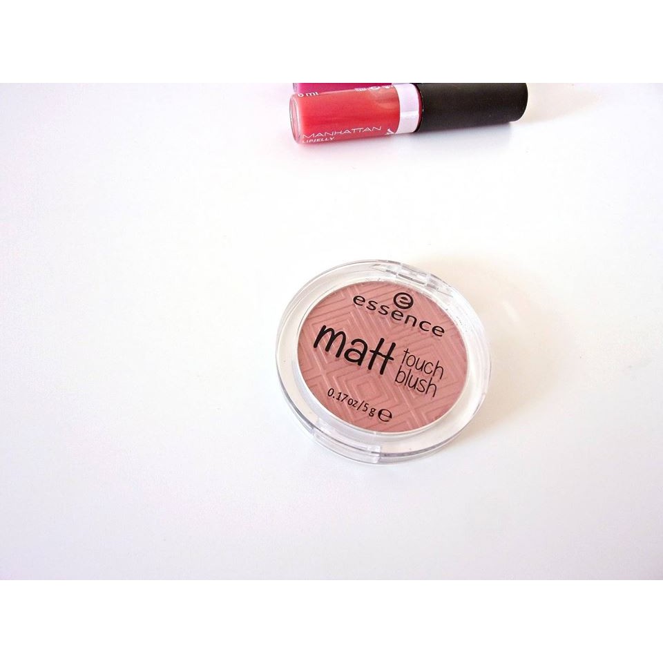 MÁ HỒNG ESSENCE MATT TOUCH BLUSH