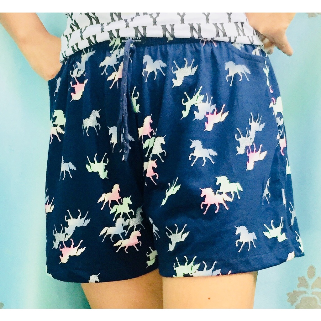 Combo 2 quần đùi nữ, thun cotton co giãn 4 chiều, dùng mặc ở nhà, đi chơi đều được - 2 cái 2 màu