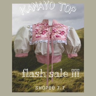 Áo croptop kanayo tay ngắn màu be phối hồng