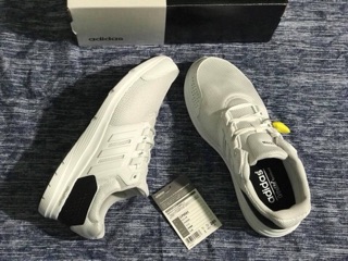 Giày adidas galaxy 4