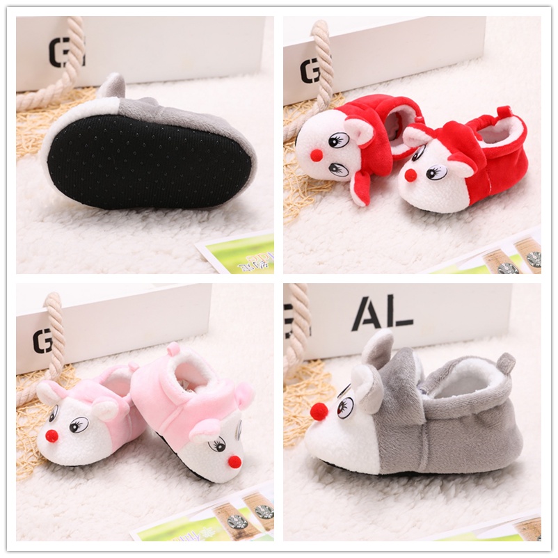 Giày cotton mềm mại giữ ấm thiết kế họa tiết xinh xắn cho bé