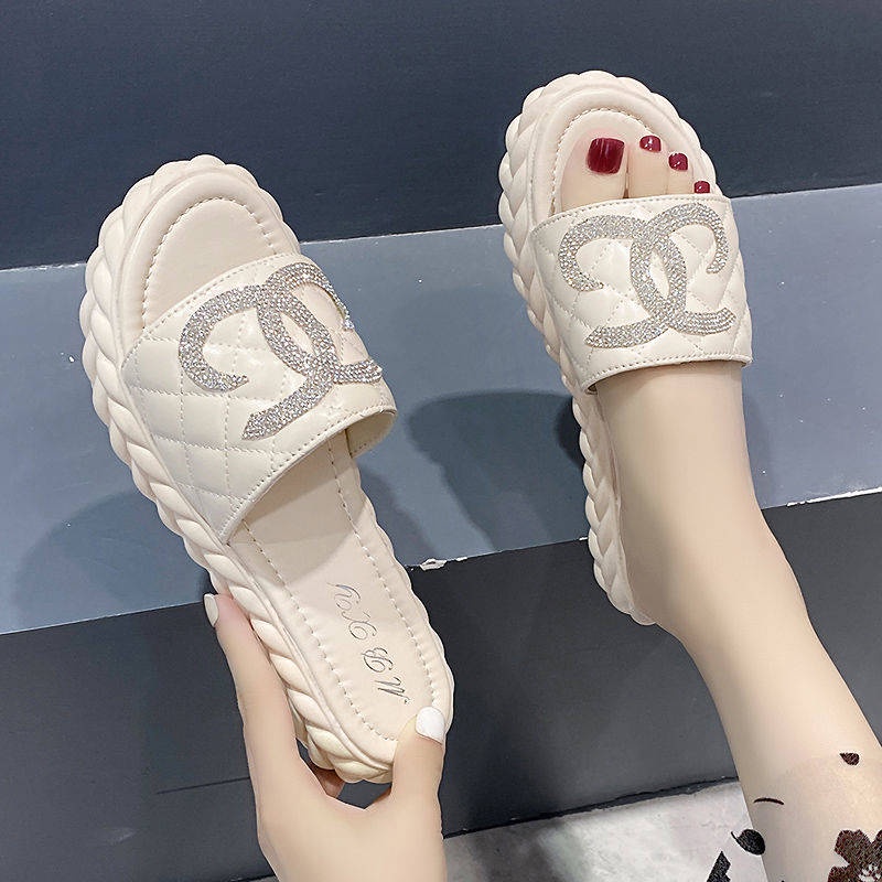 Dép Sandal Đế Xuồng Thời Trang Mùa Hè Dễ Phối Đồ