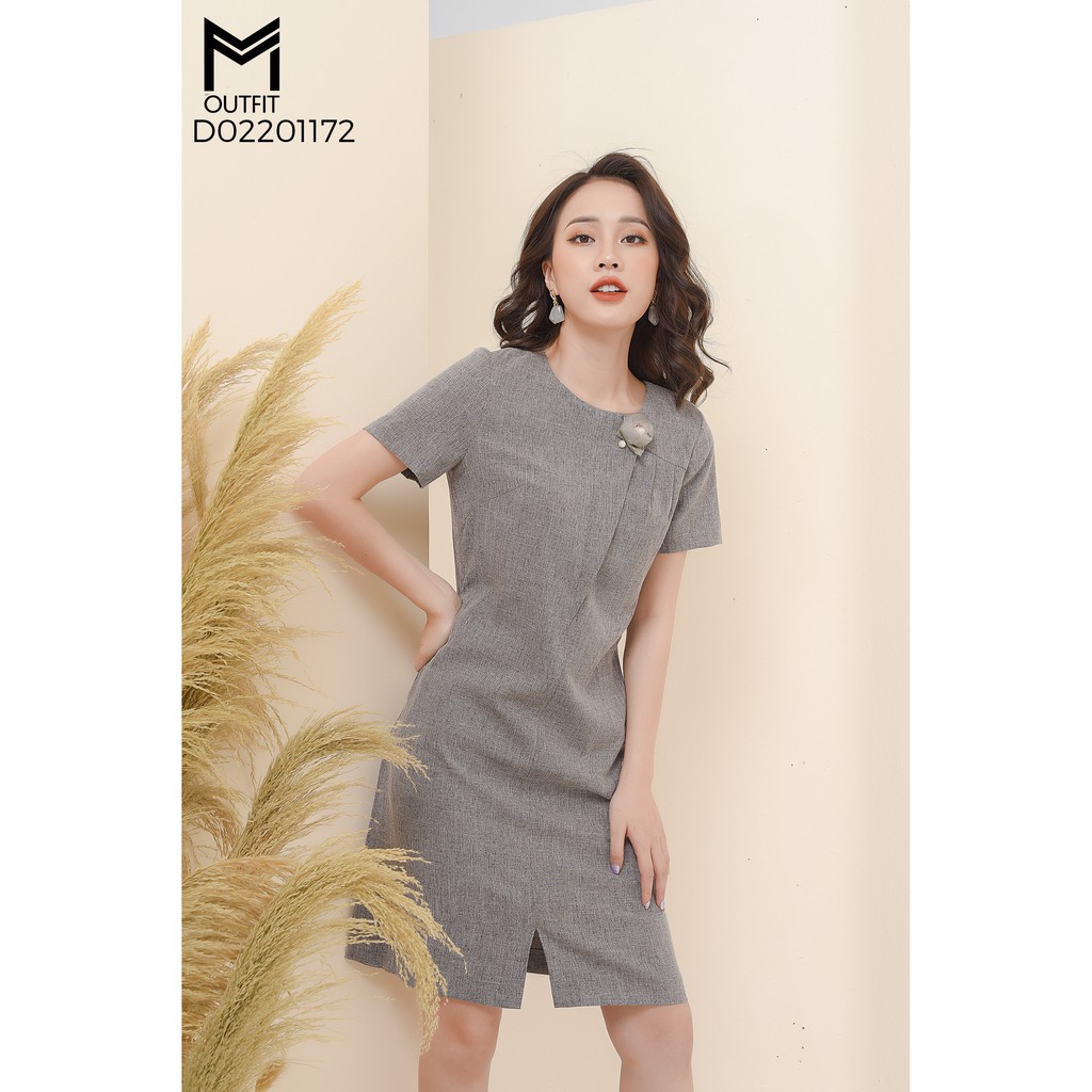 [Mã FAMALLT5 giảm 15% đơn 150k] Đầm dáng A cổ tròn đính hoa MMoutfit D02201172