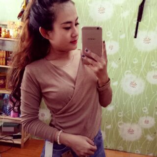 Áo nhũ chéo cổ tim