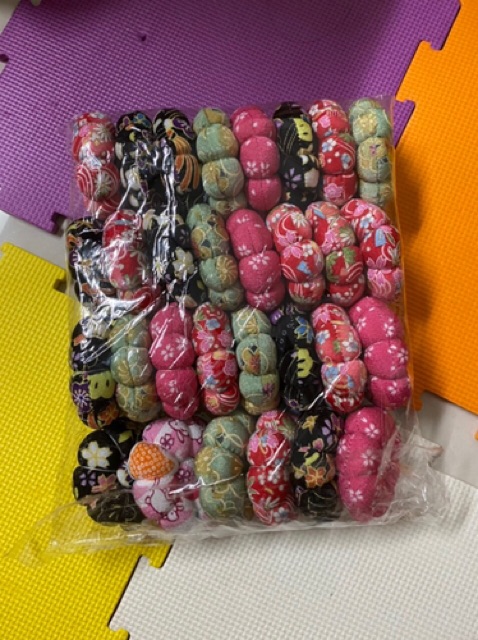 Gối cắm kim hình bông hoa