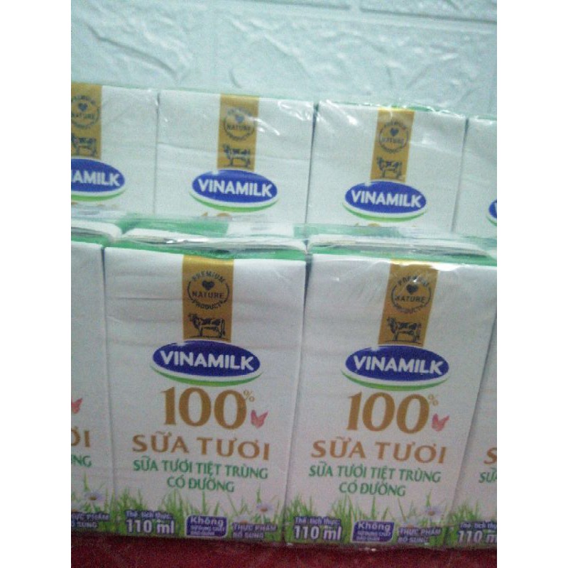 1 thùng sữa tươi tiệt trùng Vinamilk100%48 hộp sữa100ml