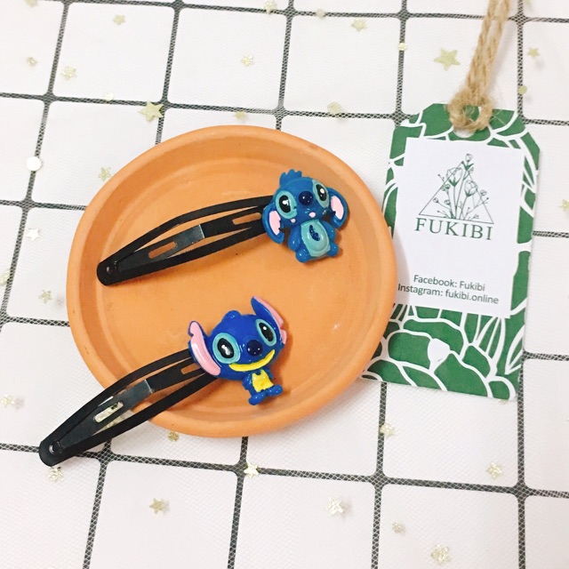 CỘT TÓC, KẸP TÓC, CÀI ÁO STITCH ẢNH THẬT