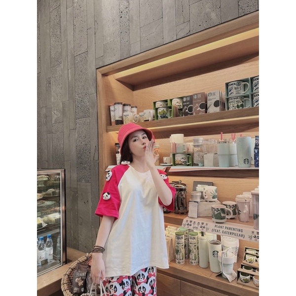 Set áo cotton phối tay hồng đính ghim gấu trúc quần suông gân T4