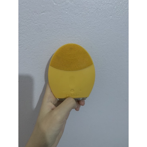 Máy rửa mặt Pebble Lisa