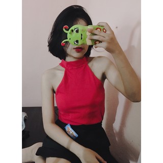 Áo cổ yếm có mút ngực