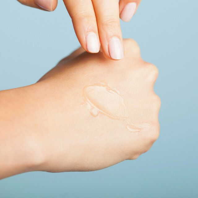 Kem chống nắng vô hình Supergoop! Unseen Sunscreen Broad Spectrum SPF 40