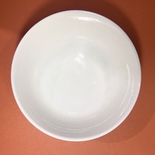 CHÉN SỨ TRẮNG