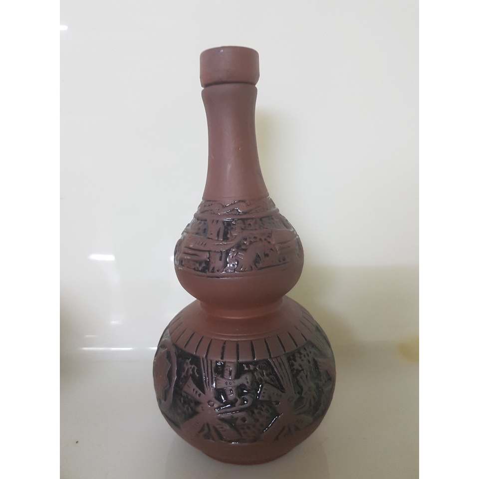 Bình gốm sứ 500ml kiểu dáng Hồ lô đựng rượu 500ml bằng gốm sứ hoạt tiết hoa văn trên trống đồng, NÚT ĐẬY BẰNG