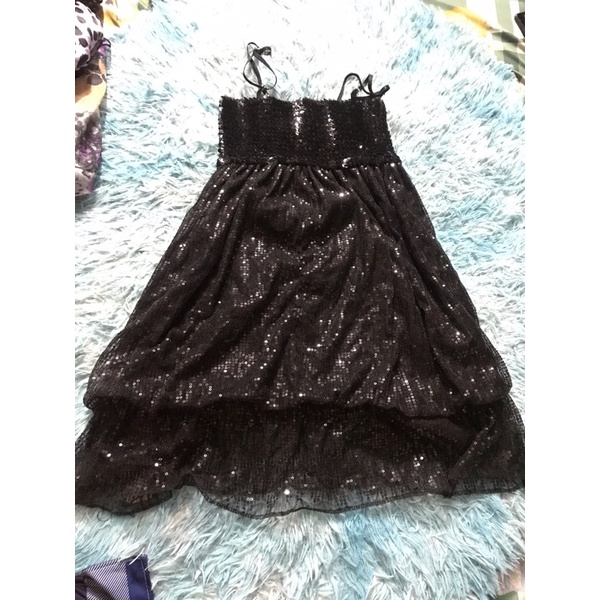 Đầm kim tuyến lấp lánh