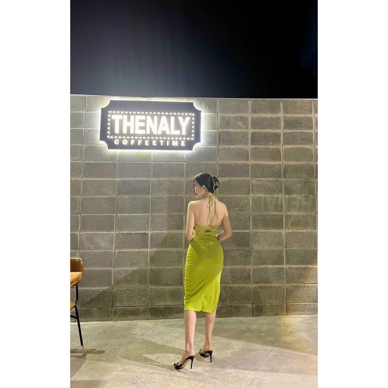 ĐẦM BODY CỔ YẾM DÂY