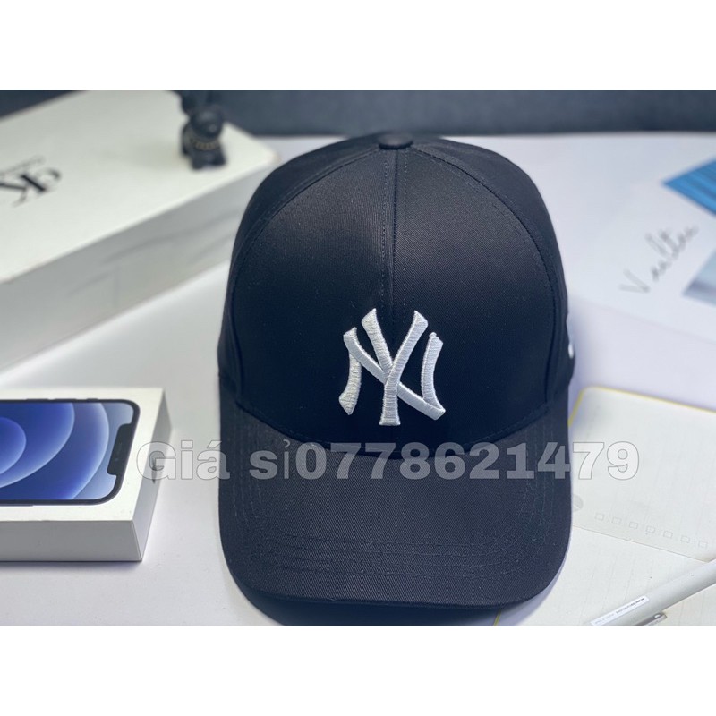 Nón kết thêu ny logo đuôi in dây có tem thời trang