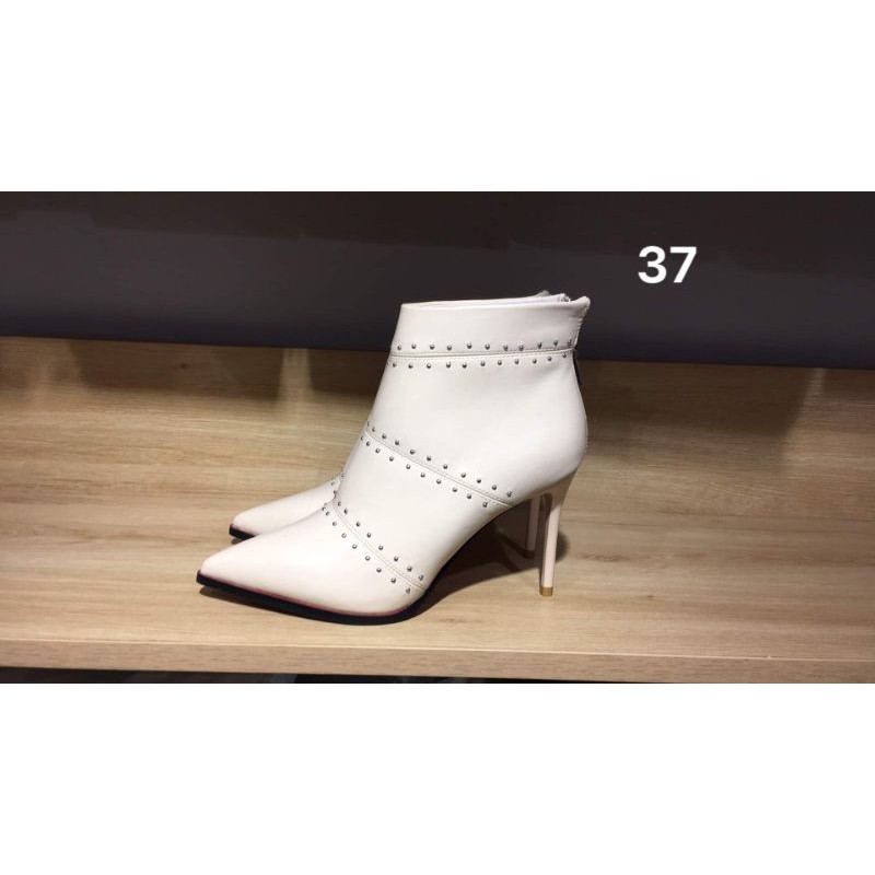 Boot cao cấp hàng công ty full túi hộp lẻ sz sale giá tốt