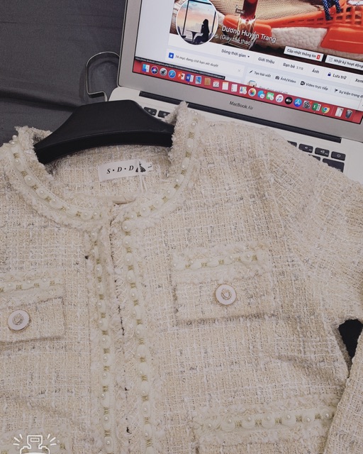 ÁO DẠ TWEED VIỀN NGỌC HÀNG CÓ SẴN | BigBuy360 - bigbuy360.vn