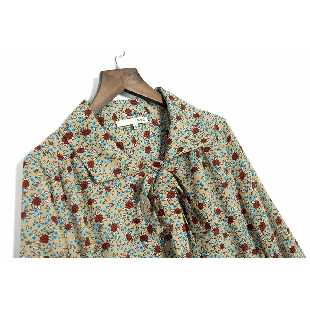 Đầm hoa Mixxo tay dài cổ nơ