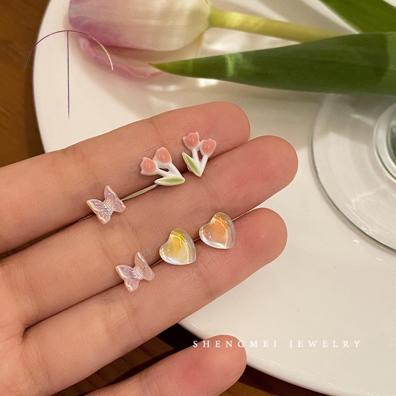 Set 6 Khuyên Tai Hình Hoa Tulip / Trái Tim / Bướm Bằng Nhựa Thời Trang Cho Nữ