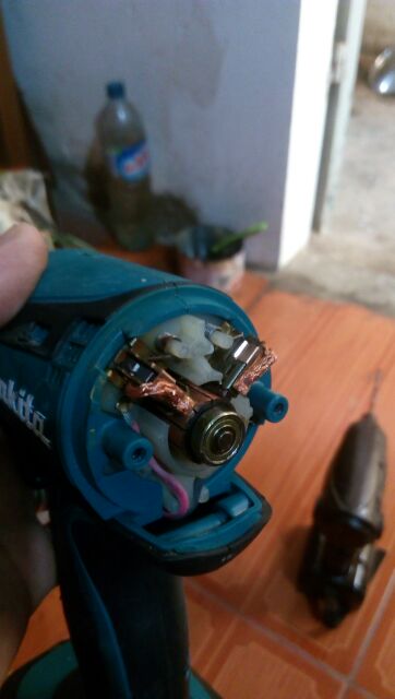 SV Chổi than máy khoan pin thay cho Makita CB440