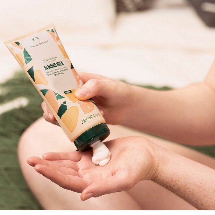 Sữa Dưỡng Thể The Body Shop Body Lotion Dưỡng Ẩm Da Mềm Mịn, Săn Chắc Da, Phục Hồi Da Khô, Nút Nẻ, Da Nhạy Cảm 200ML