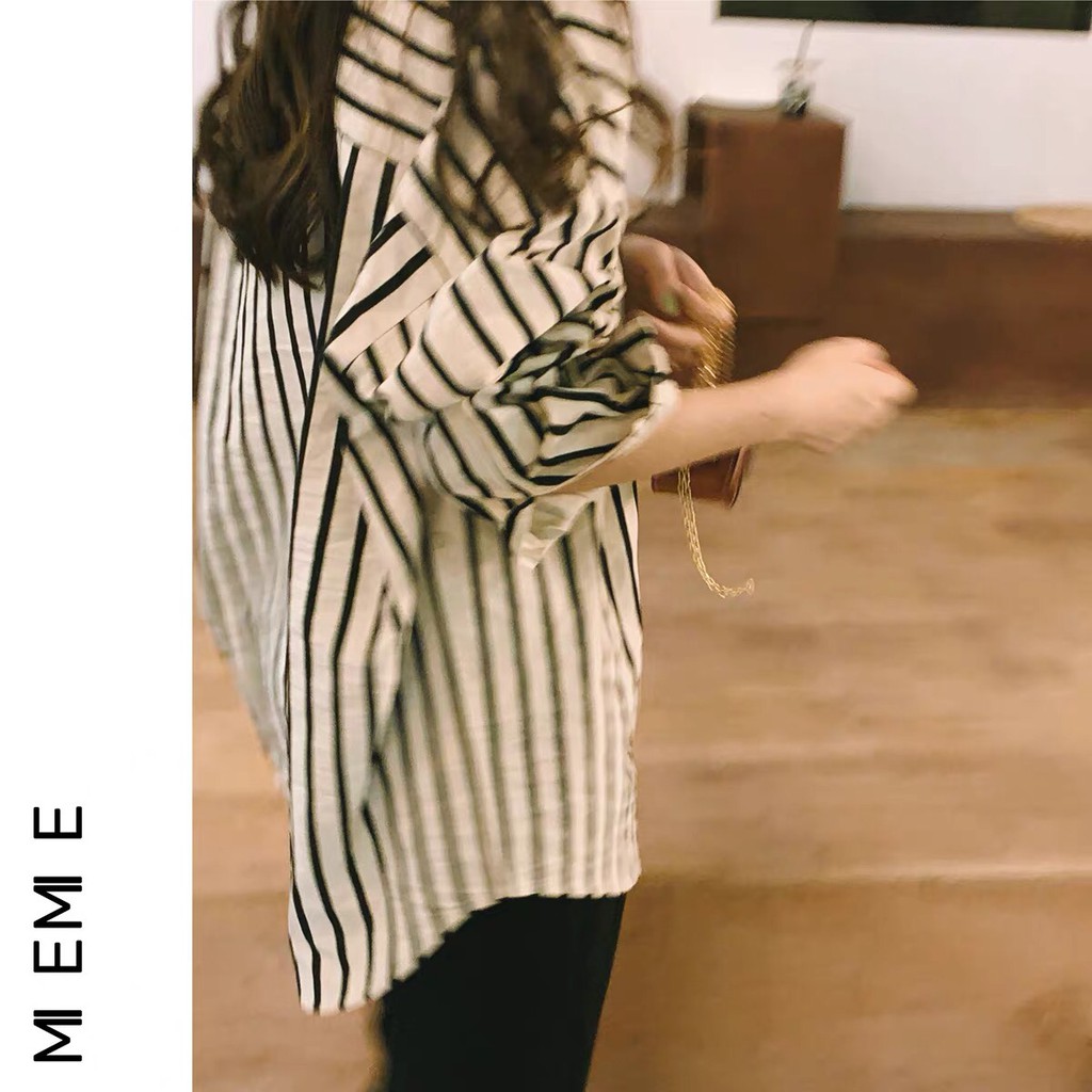 𝗺𝗶𝗲 𝘀𝘁𝘂𝗱𝗶𝗼 - SẴN L Áo sơ mi dài tay sọc dọc đen