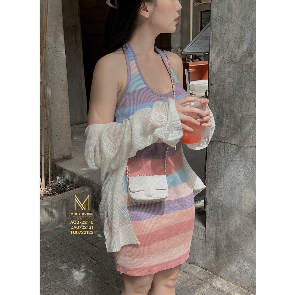 ĐẦM BODY LEN SỌC CỔ YẾM