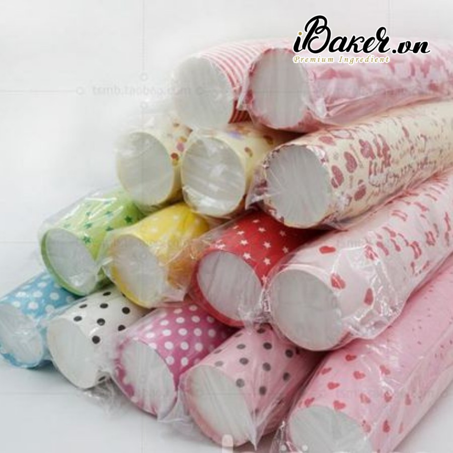 Cup cứng nhỏ 6x4cm  - giao màu ngẫu nhiên