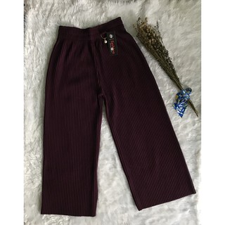 Quần dài ống rộng dập ly